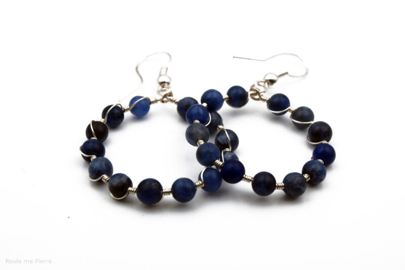 Boucles d'oreilles perles Sodalite fil plaqué argent