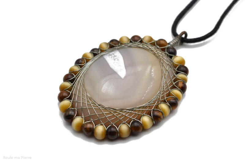 Pendentif Agate et perles oeil de tigre et oeil de chat