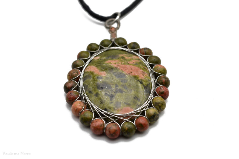 Pendentif cabochon unakite serti avec des perles d'unakite